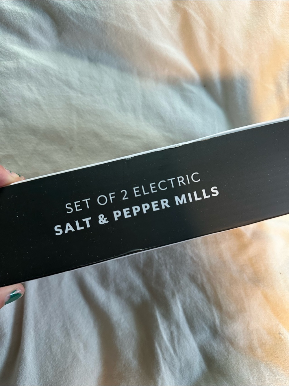 Electric salt & pepper mills - Picture 2 of 4
